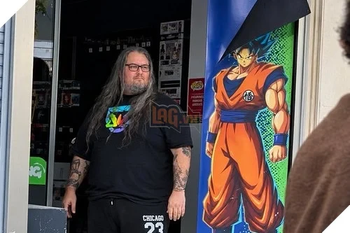 "Chiến binh Saiyan" giữa tâm bão bạo lực: Người quản lý tiệm game một mình can trường chặn đám đông hôi của tại Pháp, cộng đồng mạng quyên góp hơn nửa tỷ đồng tiếp sức