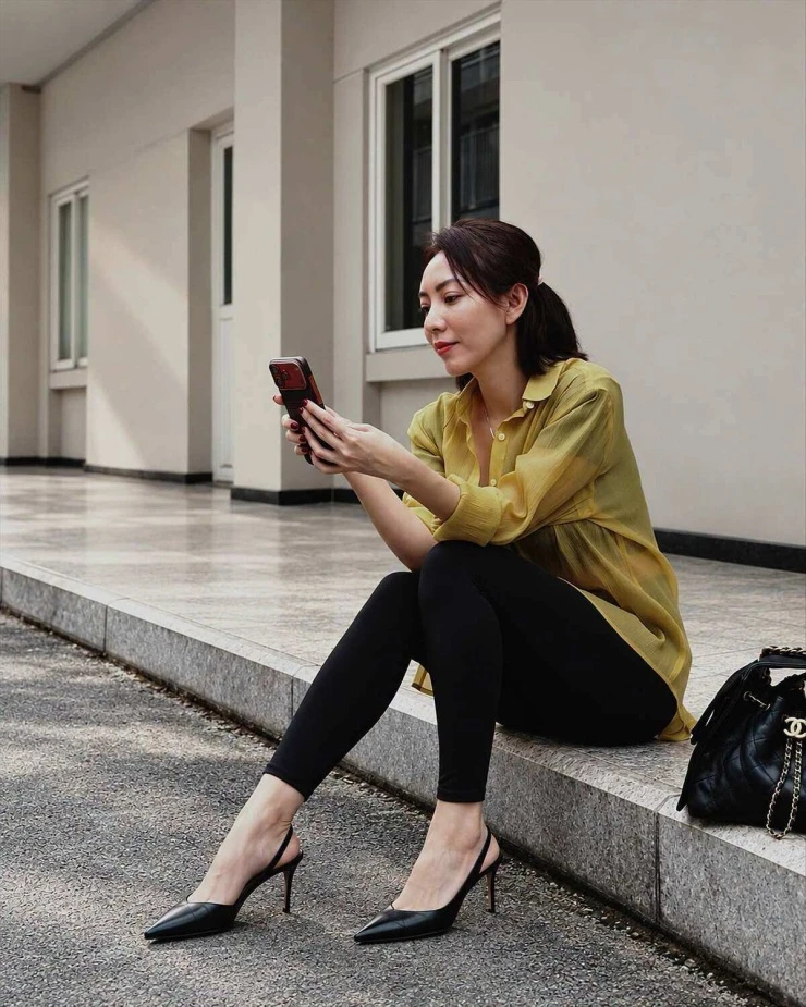 Ảnh sao 25/10: Thuý Diễm tận hưởng thời gian ở cữ Ảnh sao 25/10: Thuý Diễm tận hưởng thời gian ở cữ