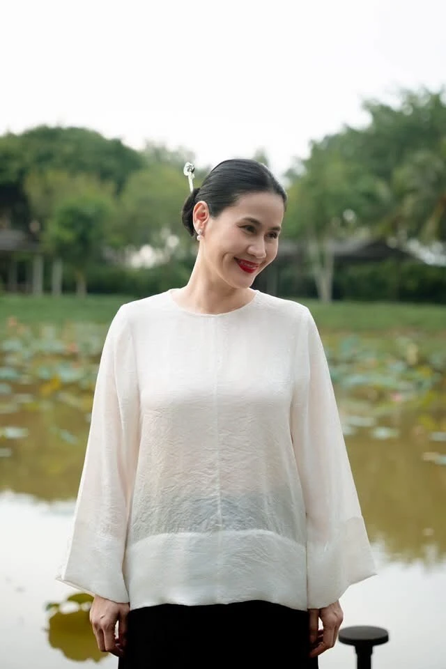 Ảnh sao 29/10: Cát Tường khoe vườn cây trái ở Vĩnh Long