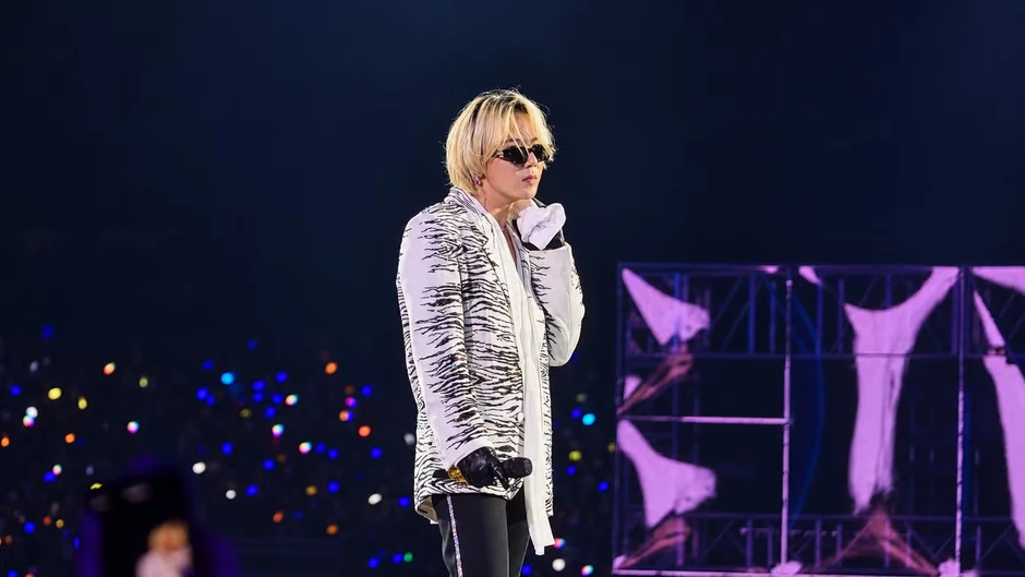 Big Bang nằm vật ra sân khấu, fan Việt điên đảo ở Mỹ Đình Big Bang nằm vật ra sân khấu, fan Việt điên đảo ở Mỹ Đình