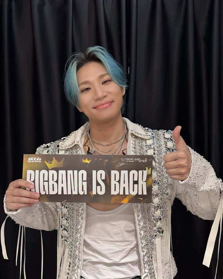 BIGBANG hé lộ loạt ảnh hậu trường sau hai đêm diễn ở Hà Nội BIGBANG hé lộ loạt ảnh hậu trường sau hai đêm diễn ở Hà Nội