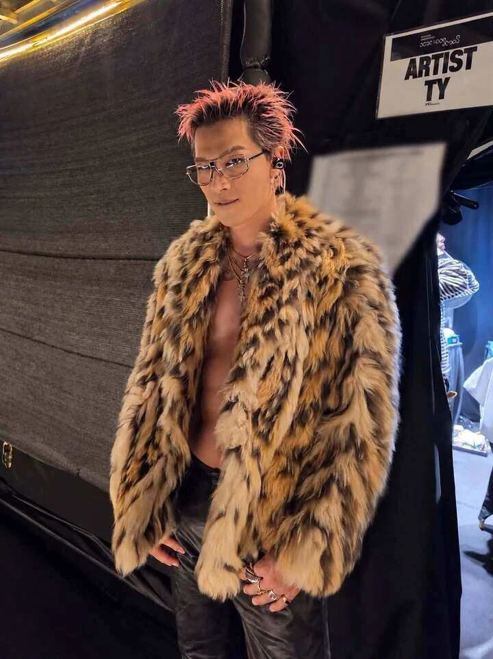 BIGBANG hé lộ loạt ảnh hậu trường sau hai đêm diễn ở Hà Nội BIGBANG hé lộ loạt ảnh hậu trường sau hai đêm diễn ở Hà Nội