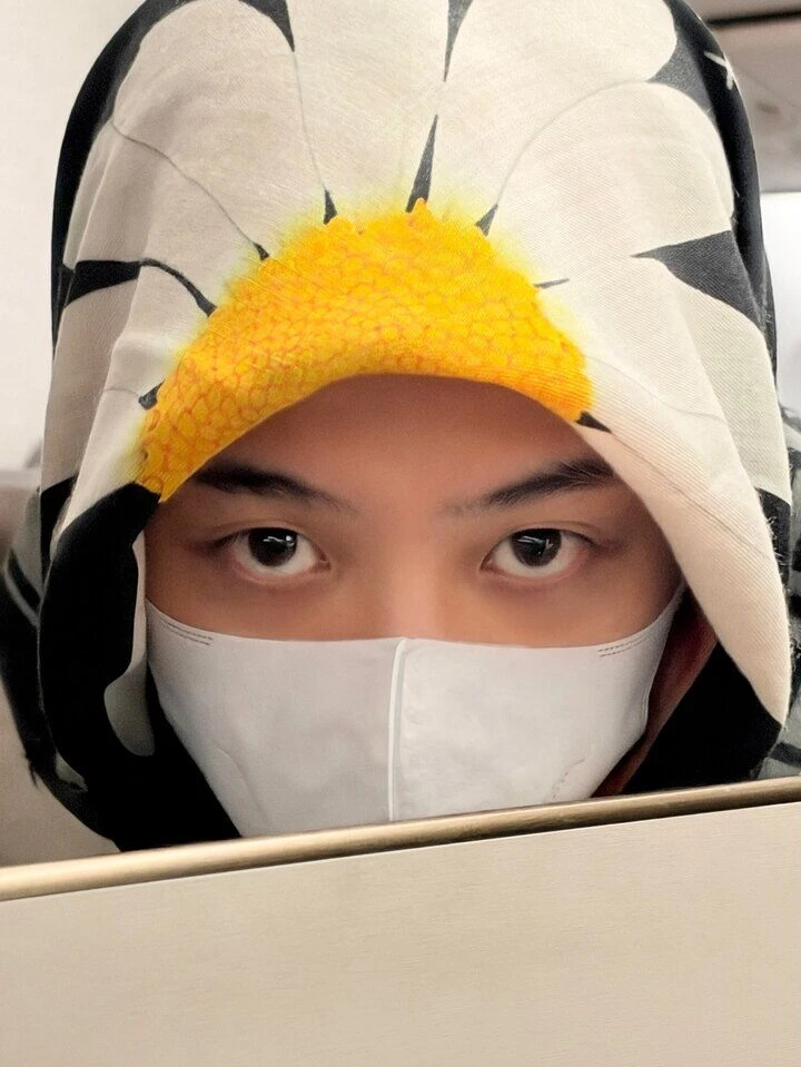 BIGBANG hé lộ loạt ảnh hậu trường sau hai đêm diễn ở Hà Nội BIGBANG hé lộ loạt ảnh hậu trường sau hai đêm diễn ở Hà Nội