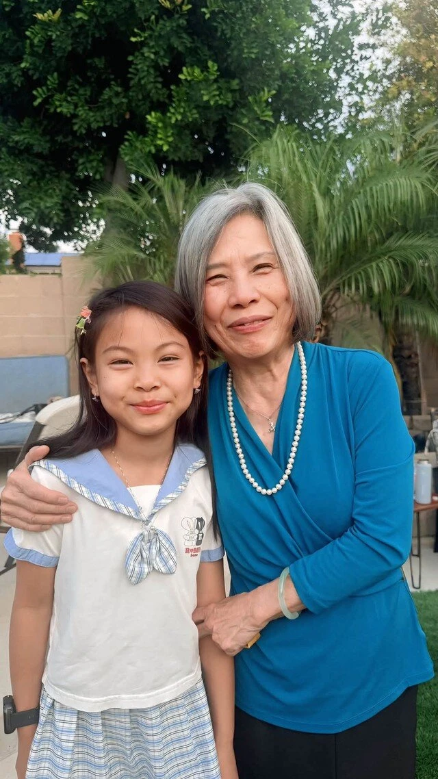 Búp bê Thanh Thảo khoe mẹ chồng 88 tuổi khỏe đẹp Búp bê Thanh Thảo khoe mẹ chồng 88 tuổi khỏe đẹp