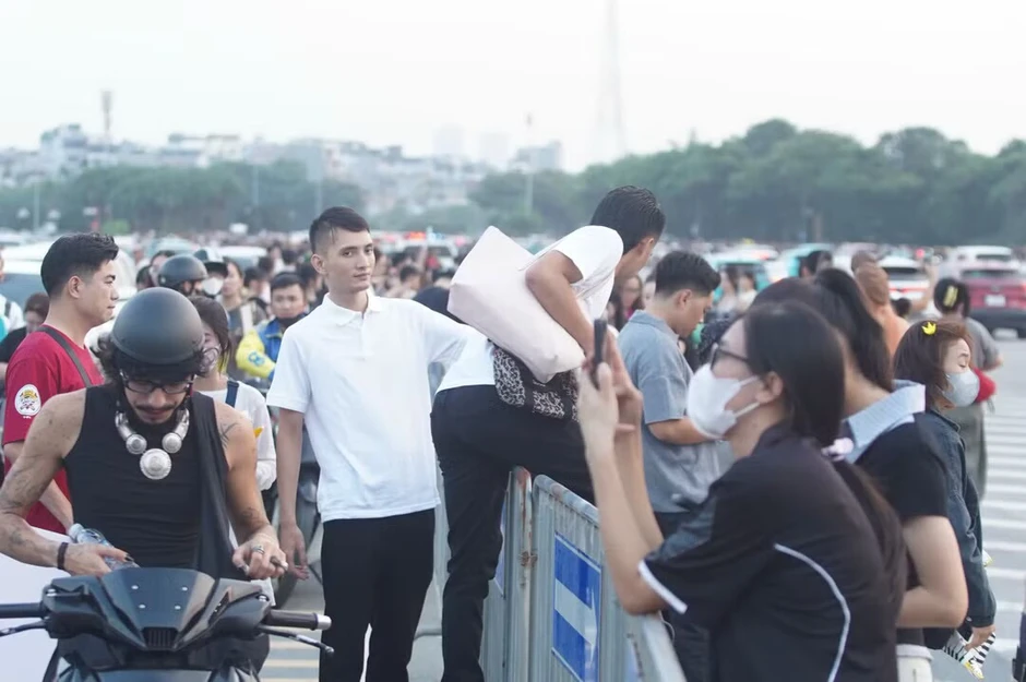 Cảnh tượng chưa từng có ở Mỹ Đình