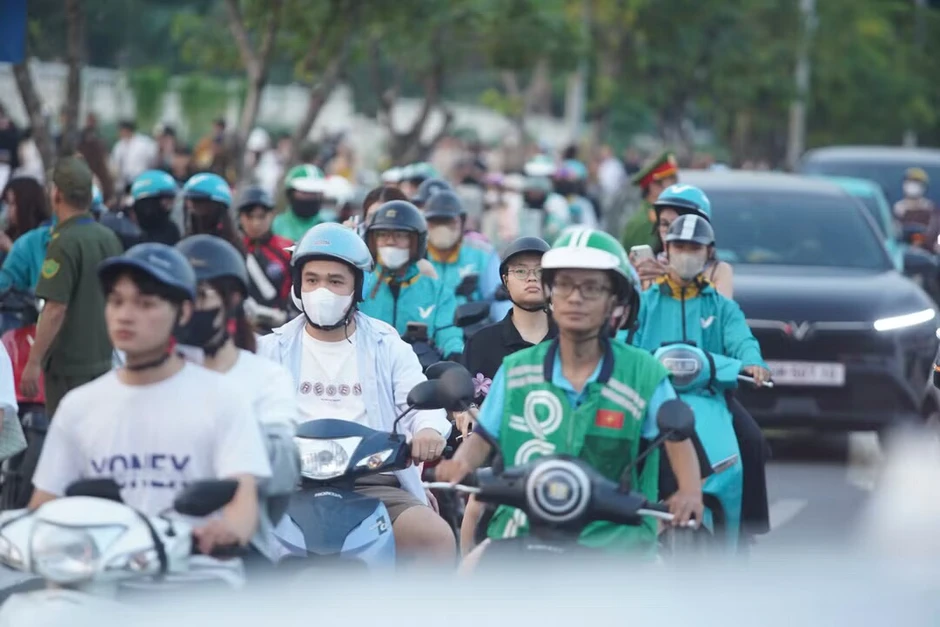 Cảnh tượng chưa từng có ở Mỹ Đình