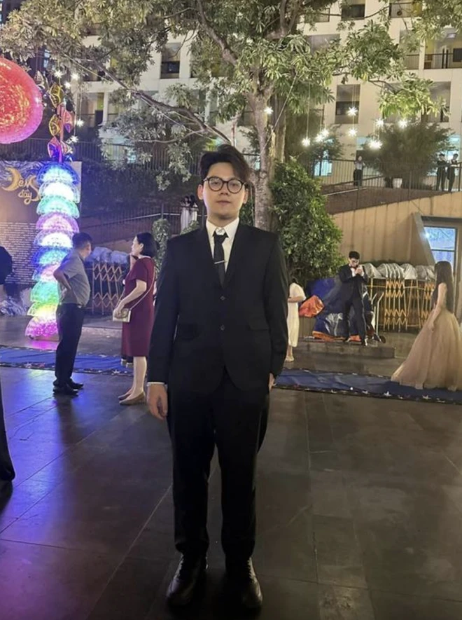 Cháu nội NSND Trần Nhượng gây chú ý Cháu nội NSND Trần Nhượng gây chú ý