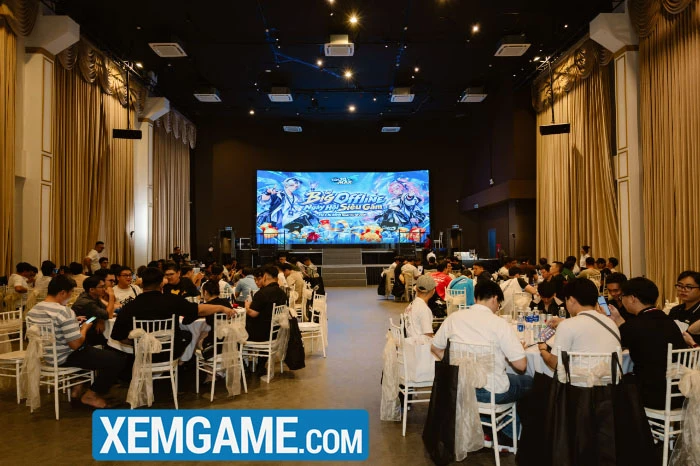 Chống nạng vẫn đến offline, cộng đồng Tân 3Q: MAX khiến game thủ bất ngờ vì độ nhiệt tình