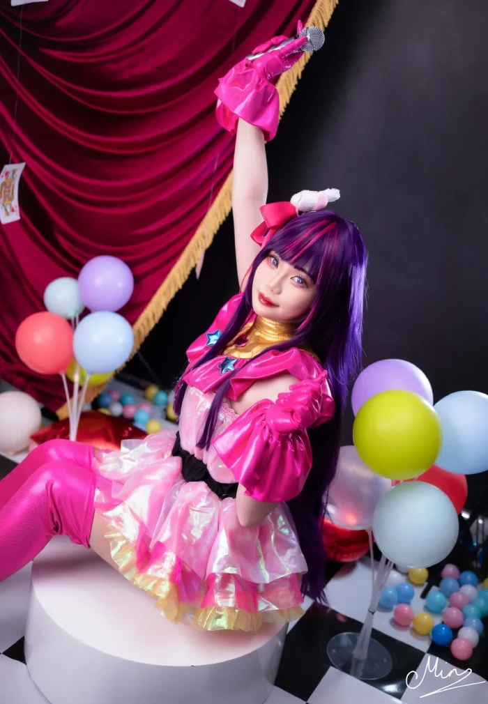 Cosplay Ai Hoshino rực rỡ sắc hồng, tái hiện hình tượng thần tượng quốc dân của Oshi no Ko Cosplay Ai Hoshino rực rỡ sắc hồng, tái hiện hình tượng thần tượng quốc dân của Oshi no Ko