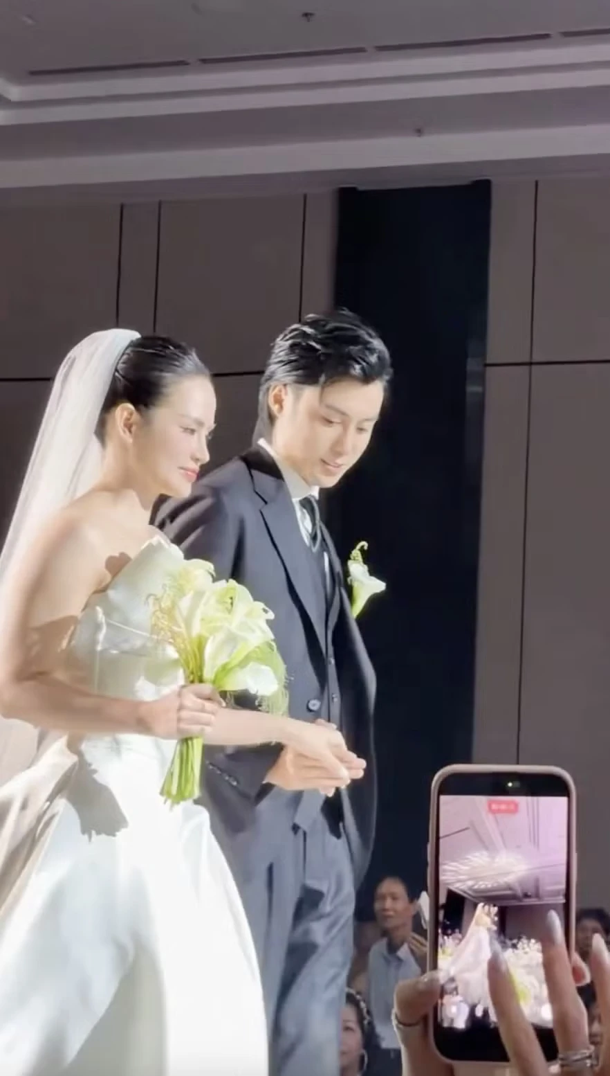 Đám cưới Vương Anh Ole và Mai Bừng Đám cưới Vương Anh Ole và Mai Bừng