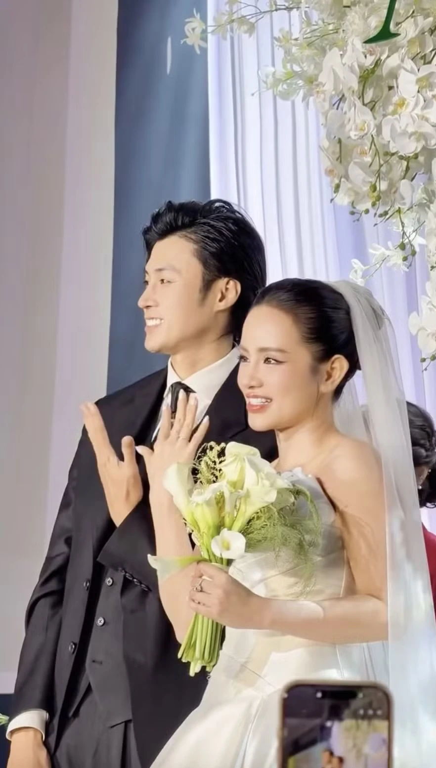 Đám cưới Vương Anh Ole và Mai Bừng Đám cưới Vương Anh Ole và Mai Bừng