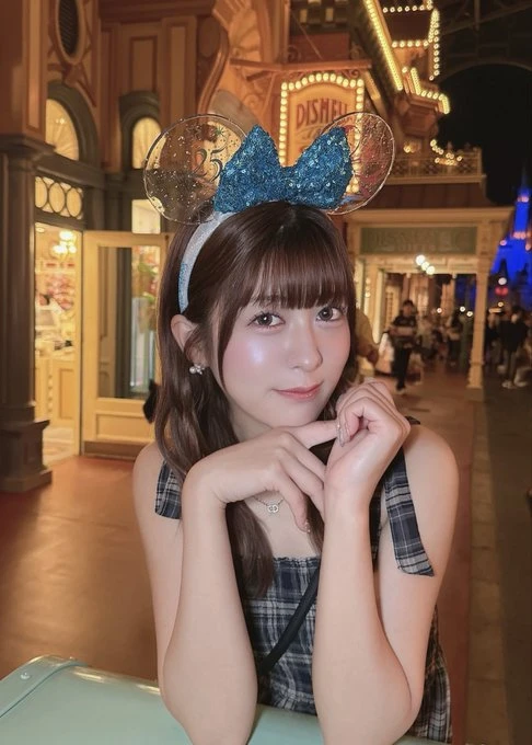 Đang biểu diễn, hot girl Nhật bất ngờ gặp sự cố, chỉ một khoảnh khắc đã nổi tiếng ngỡ ngàng, gần 6 triệu lượt xem