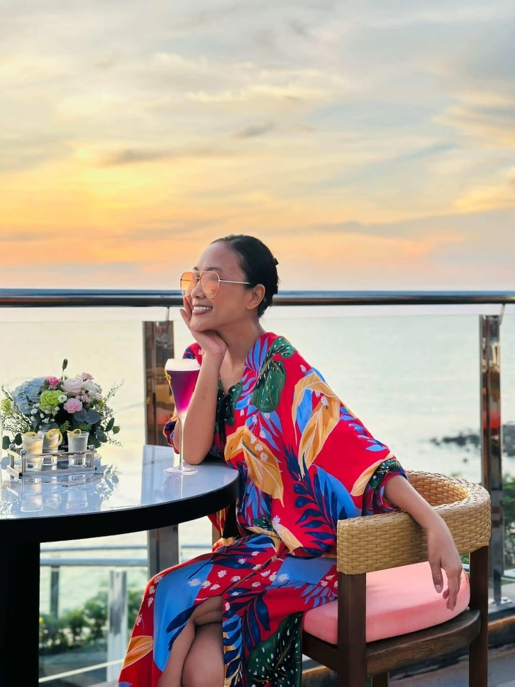 Gia đình Đoan Trang gây chú ý