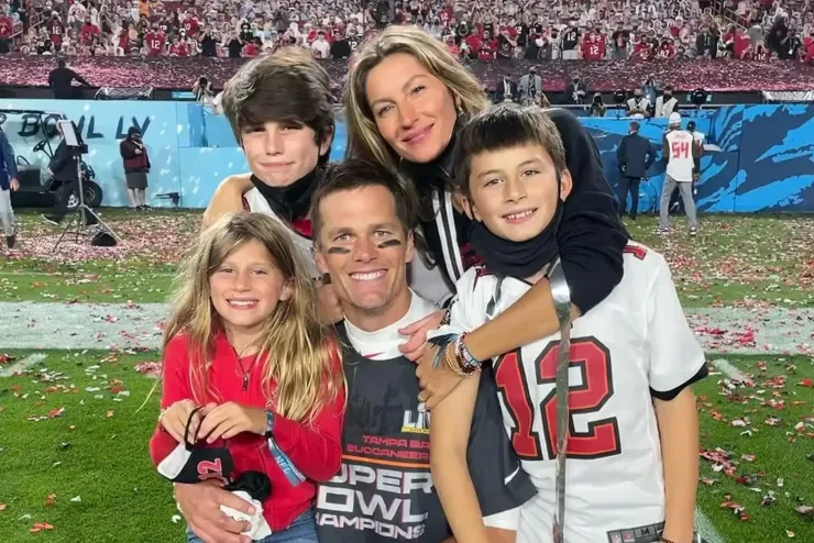 Gisele Bundchen không khó chịu khi chồng cũ và đồng nghiệp hẹn hò Gisele Bundchen không khó chịu khi chồng cũ và đồng nghiệp hẹn hò