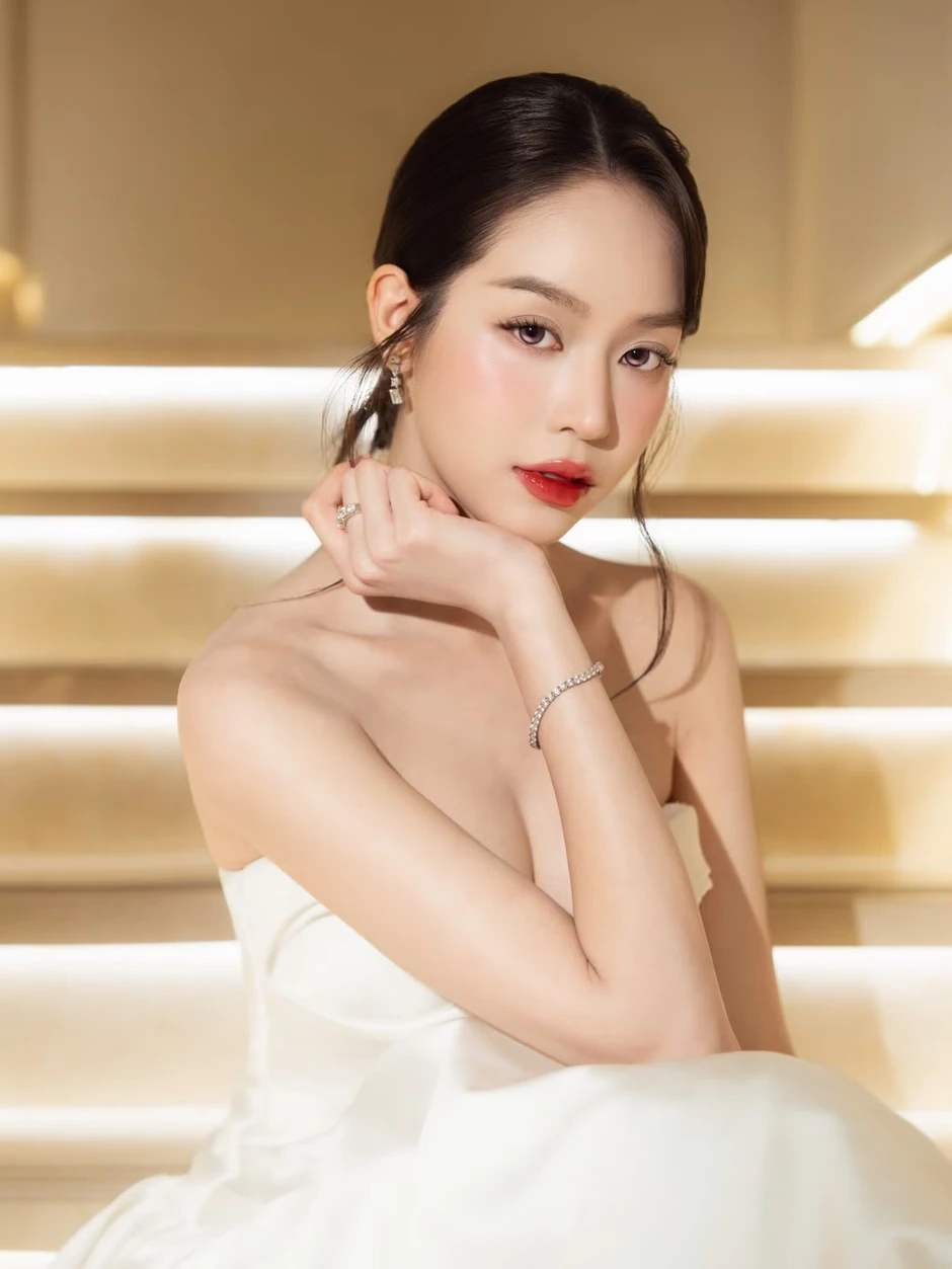 Hoa hậu Thanh Thủy từ chối thẳng Trấn Thành