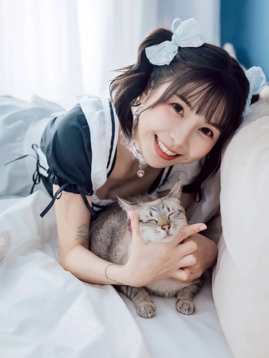 Hot girl nổi tiếng bất ngờ than thở chuyện tình cảm Hot girl nổi tiếng bất ngờ than thở chuyện tình cảm