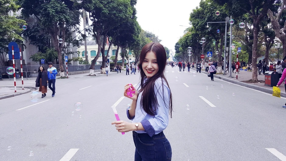Hot girl phố đi bộ Hà Nội 9 năm trước vừa được đề cử gương mặt đẹp nhất thế giới Hot girl phố đi bộ Hà Nội 9 năm trước vừa được đề cử gương mặt đẹp nhất thế giới