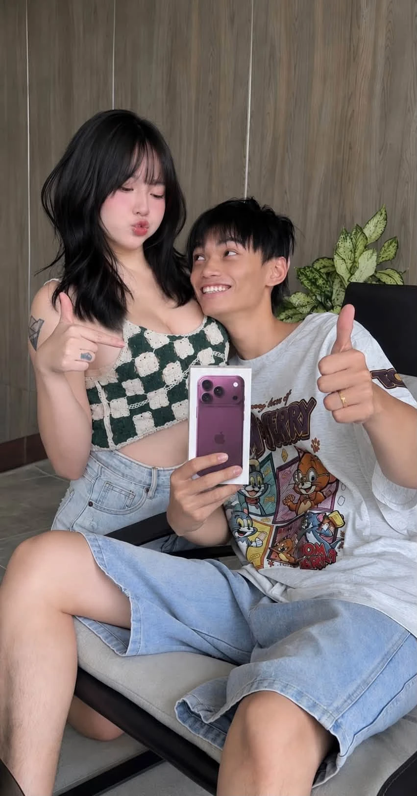 Hot girl phòng net bất ngờ chia sẻ tư liệu riêng tư trong quá khứ