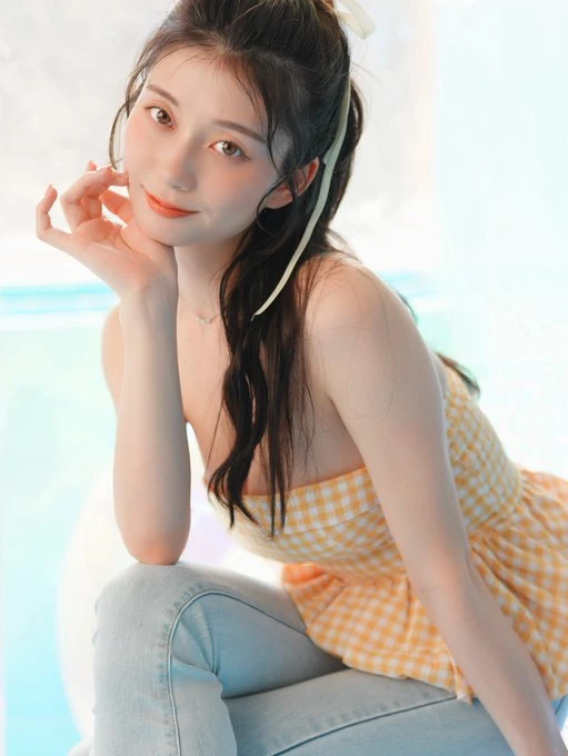 Hót-gơ nổi tiếng chỉ sau Yua Mikami tung "tư liệu riêng", đấu giá gần 600 "củ"