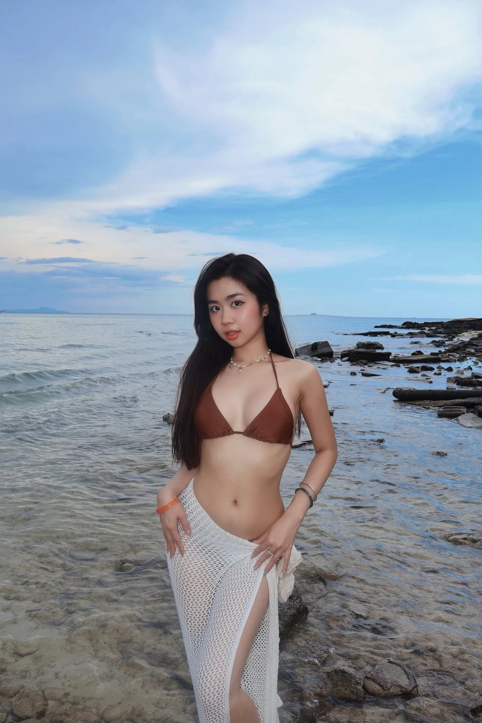Không nhận ra nhan sắc thuở thơ ngây của hot dancer Quỳnh Meo