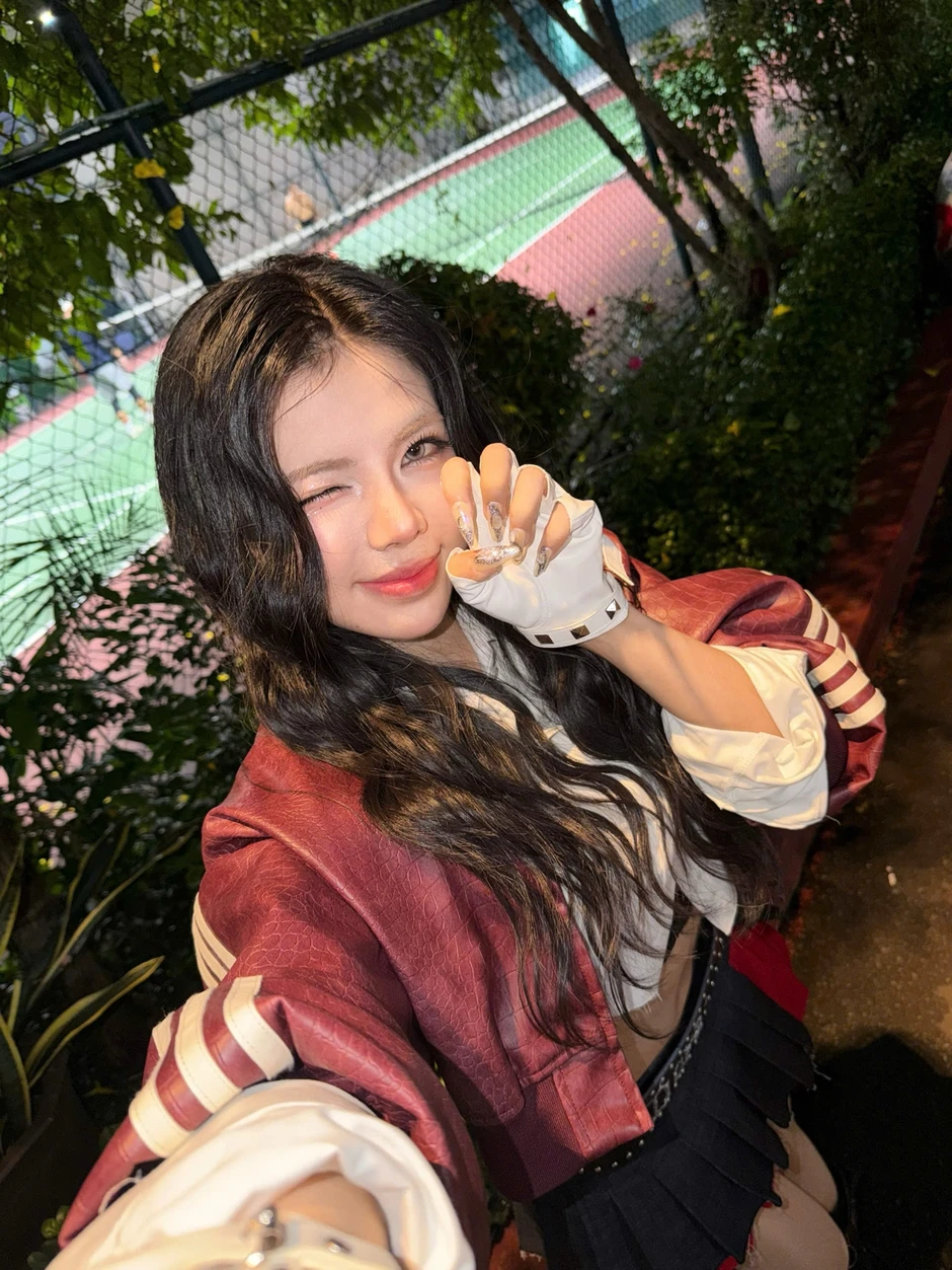 Không phải ở giải đấu, ngắm Mai Dora vừa lạ vừa quen trên sàn diễn idol Không phải ở giải đấu, ngắm Mai Dora vừa lạ vừa quen trên sàn diễn idol