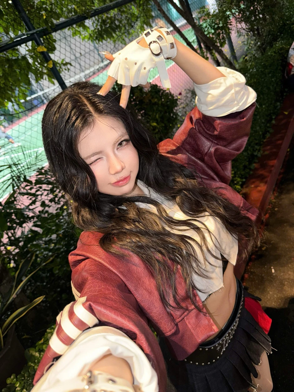 Không phải ở giải đấu, ngắm Mai Dora vừa lạ vừa quen trên sàn diễn idol Không phải ở giải đấu, ngắm Mai Dora vừa lạ vừa quen trên sàn diễn idol