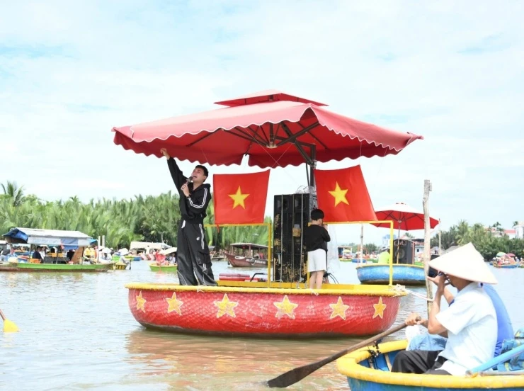 Lê Dương Bảo Lâm và con trai bất ngờ rời “Bố ơi mình đi đâu thế?” Lê Dương Bảo Lâm và con trai bất ngờ rời “Bố ơi mình đi đâu thế?”