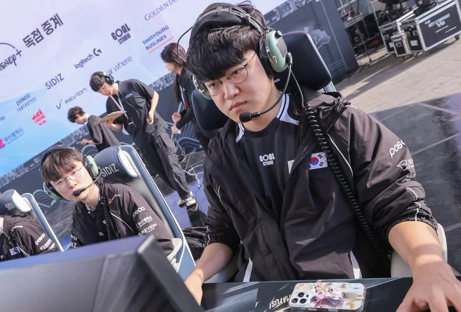 LPL đòi phải cho Gumayusi "ôm hận" LPL đòi phải cho Gumayusi "ôm hận"