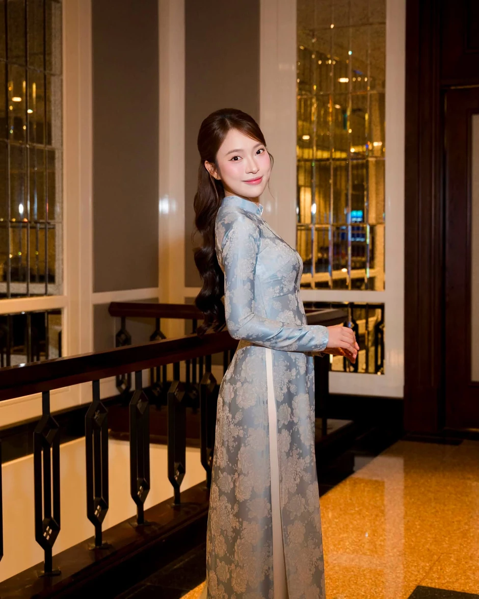 MC Khánh Vy và “aura” tri thức lên thẳng hot search