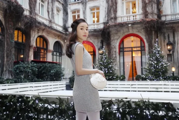 Mẹ Thái Thiên Phượng: Con gái từng trả hơn 200.000 HKD cứu bố chồng cũ Mẹ Thái Thiên Phượng: Con gái từng trả hơn 200.000 HKD cứu bố chồng cũ