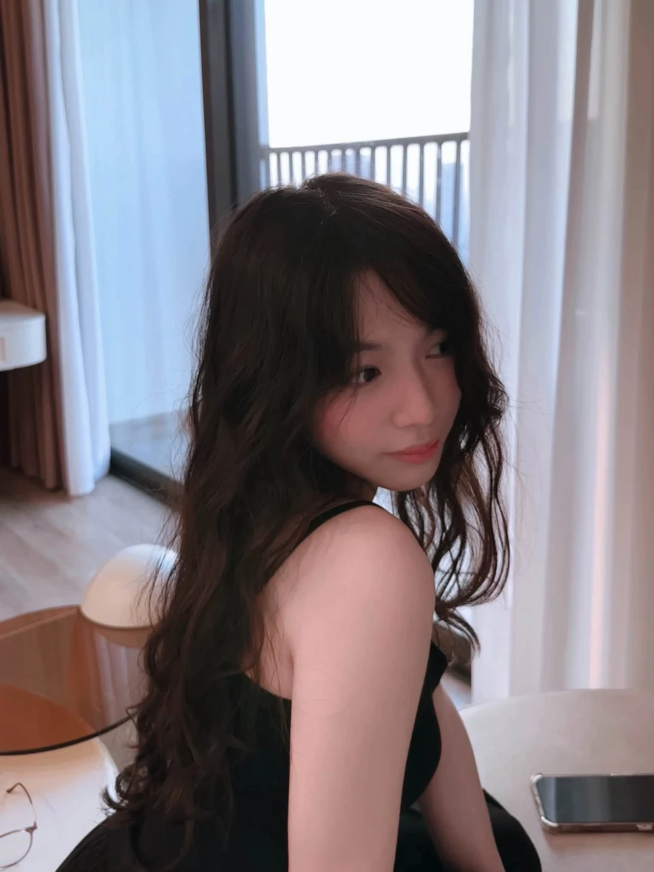Mối quan hệ của Maisann với Tanvuu là gì?