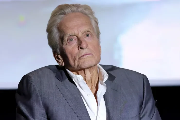 Ngoại tình, ma túy và những góc khuất cuộc đời Michael Douglas