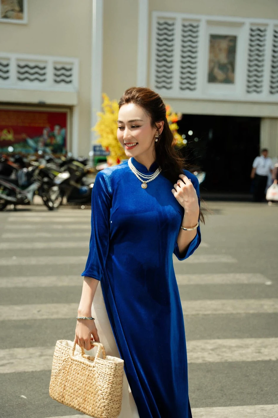 Nữ diễn viên U50 "chơi lớn", đón sinh nhật bằng bộ ảnh "mát mẻ" khiến CĐM ngỡ ngàng