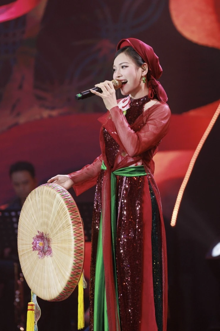 Sao Mai 2026: Đoàn Linh, Phạm Hải Anh dừng bước, Top 8 chính thức lộ diện Sao Mai 2026: Đoàn Linh, Phạm Hải Anh dừng bước, Top 8 chính thức lộ diện