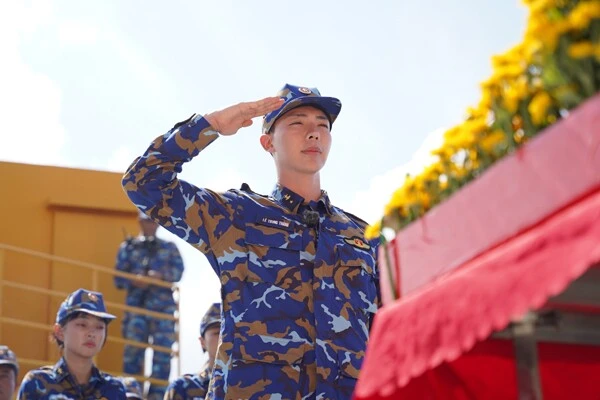 Sao nhập ngũ 2026: Phan Mạnh Quỳnh nghẹn lòng trước sự hy sinh của các liệt sĩ, Erik luôn sẵn sàng khi Tổ quốc cần Sao nhập ngũ 2026: Phan Mạnh Quỳnh nghẹn lòng trước sự hy sinh của các liệt sĩ, Erik luôn sẵn sàng khi Tổ quốc cần
