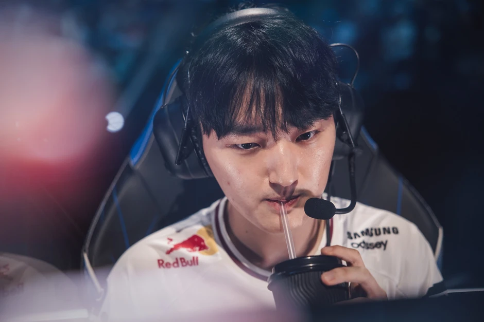 T1 khiến fan cũng phải lo ngại
