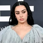 Charli XCX Góp Mặt Trong Phim Mới Của Martin Scorsese Cùng Leonardo DiCaprio Và Jennifer Lawrence kenhtingame com thumb charli xcx gop mat trong phim moi cua martin scorsese cung leonardo dicaprio va jennifer lawrence 40401793026529051 940w