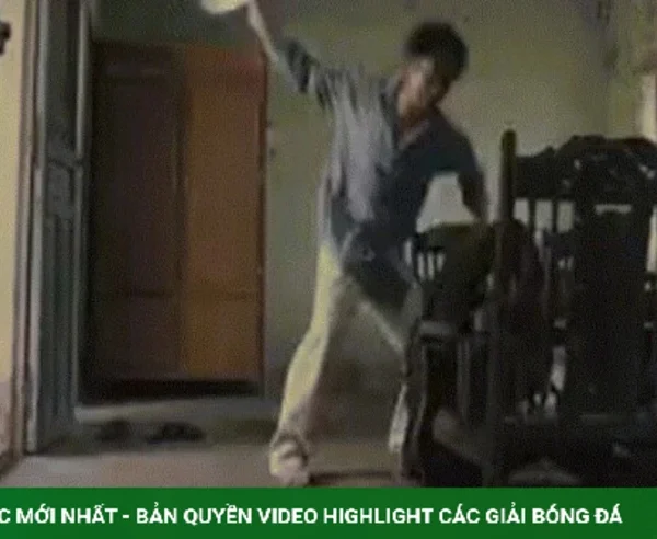 Doãn Quốc Đam diễn như lên đồng phân cảnh đánh Huyền Lizzie trong phim mới kenhtingame com thumb doan quoc dam dien nhu len dong phan canh danh huyen lizzie trong phim moi 45371791283005870 940w