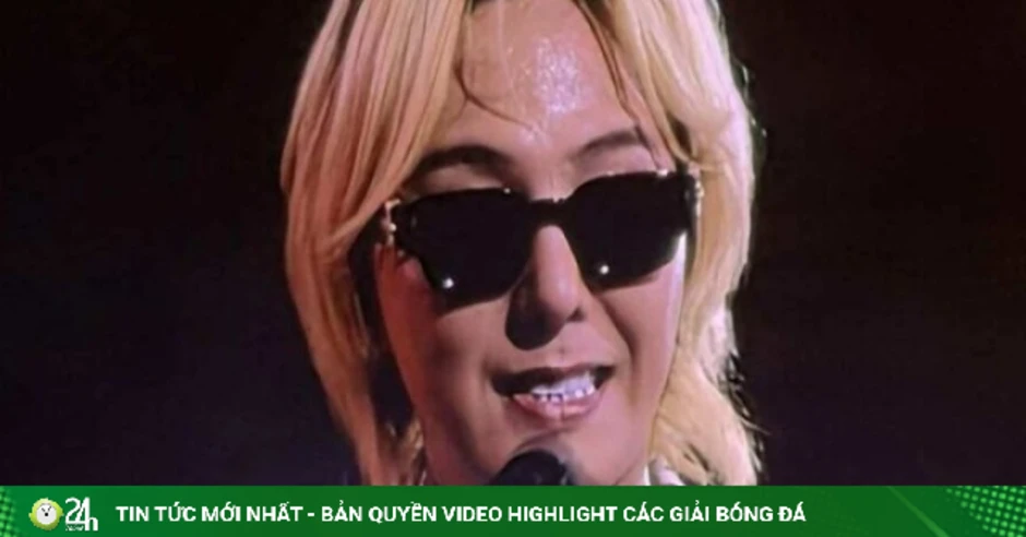 G-Dragon đập đàn trên sân khấu concert BigBang