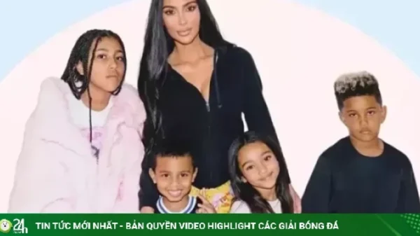 Kim Kardashian tiết lộ thuê 5 bảo mẫu chăm 4 con kenhtingame com thumb kim kardashian tiet lo thue 5 bao mau cham 4 con 3a141791194800624 940w