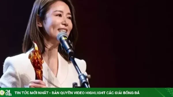 Lâm Tâm Như được vinh danh Cựu sinh viên xuất sắc kenhtingame com thumb lam tam nhu duoc vinh danh cuu sinh vien xuat sac a4fe1791851934491 940w