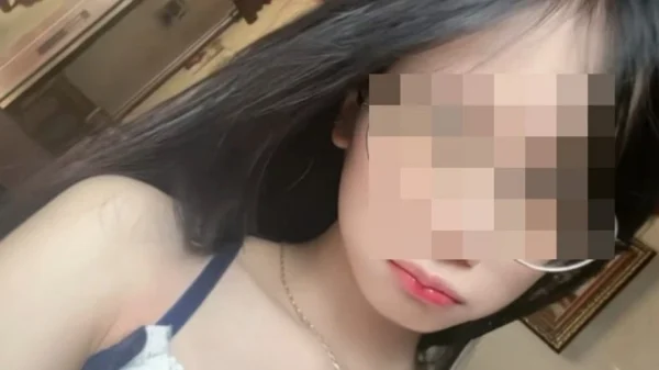 L.ộ cờ-nhíp "ứ ừ", nữ TikToker vẫn ngang nhiên quảng cáo app live (1.8)+ gây bức xúc dư luận kenhtingame com thumb lo co nhip quot u u quot nu tiktoker van ngang nhien quang cao app live 18 gay buc xuc du luan 684c1793346258200 940w