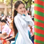 Ngẩn ngơ vì nhan sắc "gây thương nhớ" của cô giáo Ngữ văn trong ngày khai giảng kenhtingame com thumb ngan ngo vi nhan sac quot gay thuong nho quot cua co giao ngu van trong ngay khai giang 7f5e1791027206685 940w