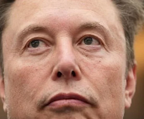 Phim AI đầu tay của Elon Musk vừa ra mắt đã bị chấm 1 sao, giới phê bình chỉ trích gay gắt kenhtingame com thumb phim ai dau tay cua elon musk vua ra mat da bi cham 1 sao gioi phe binh chi trich gay gat 8f2c1793196353386 940w