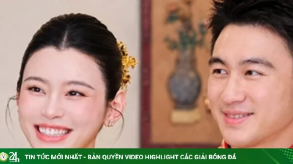 Siêu mẫu Hề Mộng Dao đeo vàng trĩu cổ trong lễ cưới với chồng đại gia kenhtingame com thumb sieu mau he mong dao deo vang triu co trong le cuoi voi chong dai gia 2eee1790847736908 940w