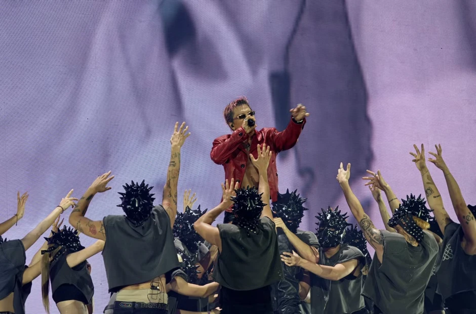 Tiểu Vy, Phương Mỹ Chi và cả showbiz Việt đi xem Big Bang