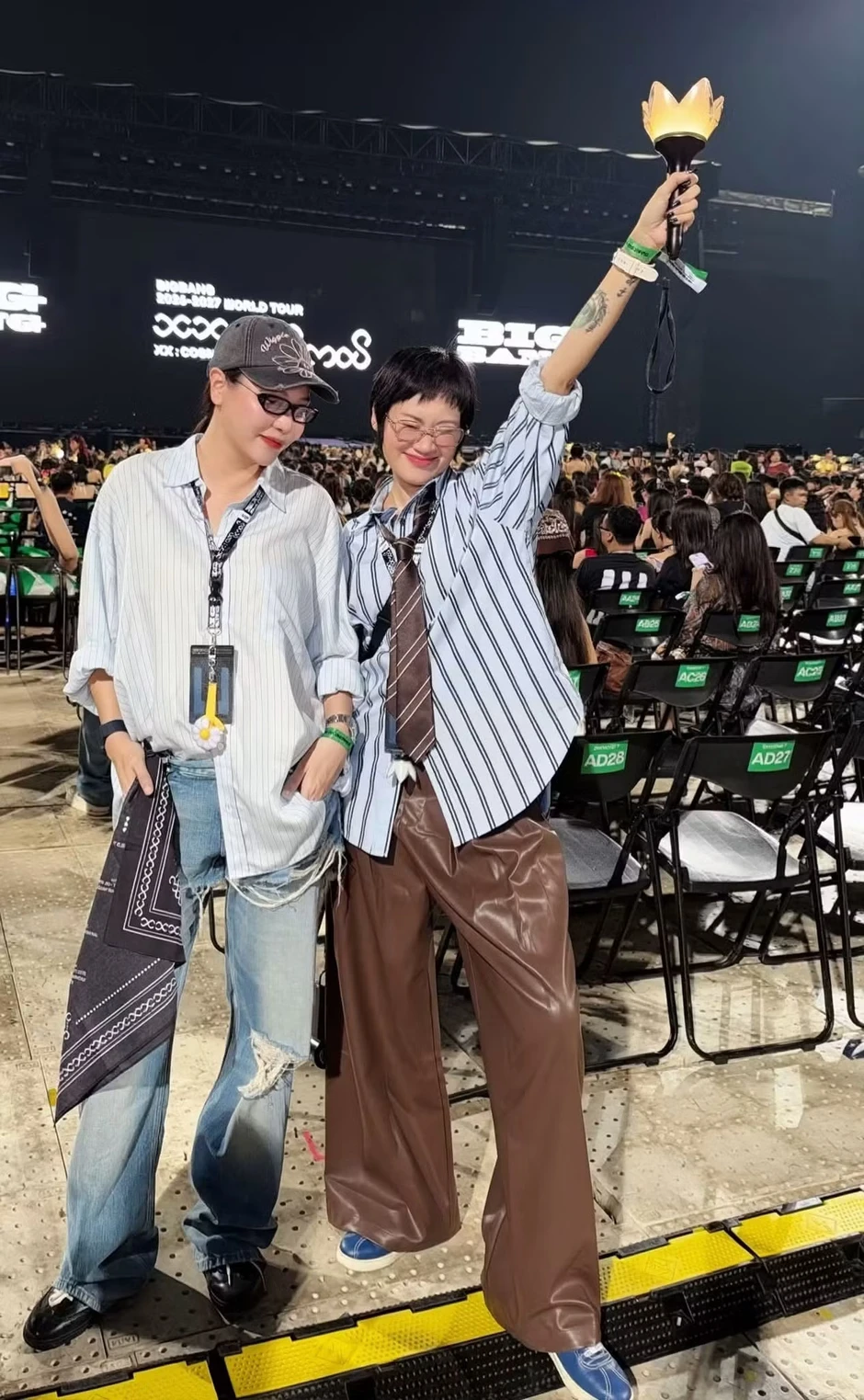Tiểu Vy, Phương Mỹ Chi và cả showbiz Việt đi xem Big Bang