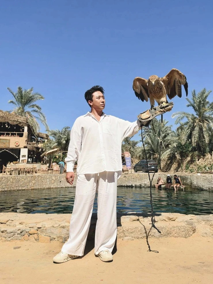 Trấn Thành - Hari Won hâm nóng tình yêu ở Ai cập