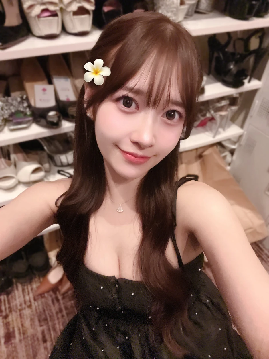 Từng gây hụt hẫng khi giải nghệ, hot girl nổi tiếng bất ngờ hé lộ tin vui, khả năng tái xuất sau hai năm vắng bóng